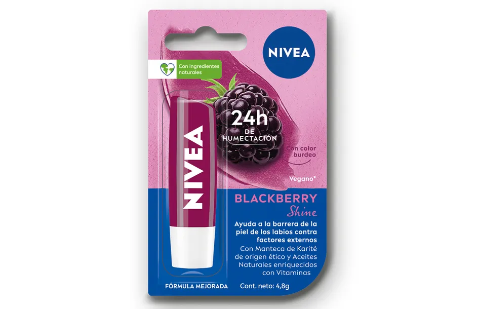 Protector labial humectante NIVEA Blackberry Shine para todo tipo de piel x 4,8 grs